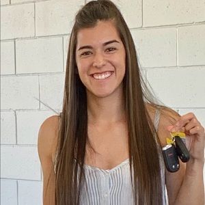 Meet your Posher, Danielle